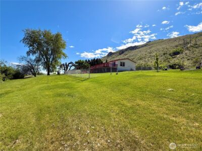 1024 Old Hwy 97 , Brewster, WA 98812 - Photo 32
