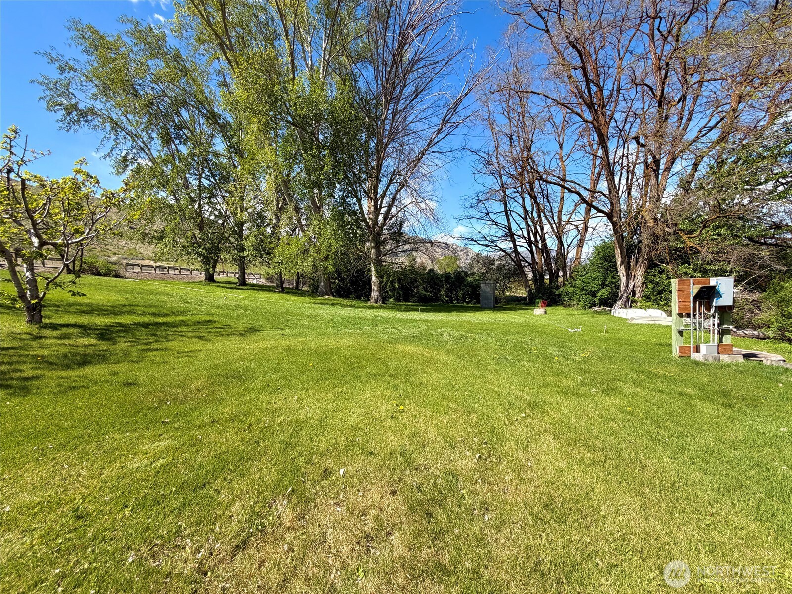 1024 Old Hwy 97 , Brewster, WA 98812