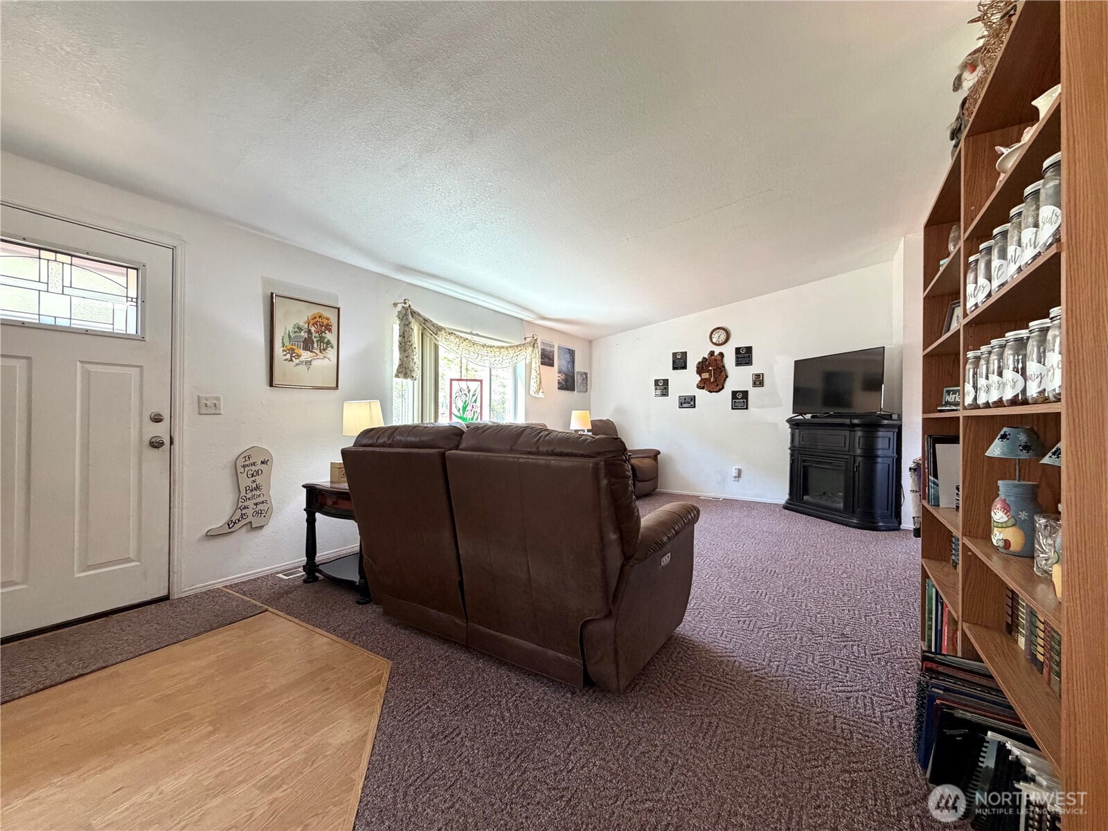 1024 Old Hwy 97 , Brewster, WA 98812
