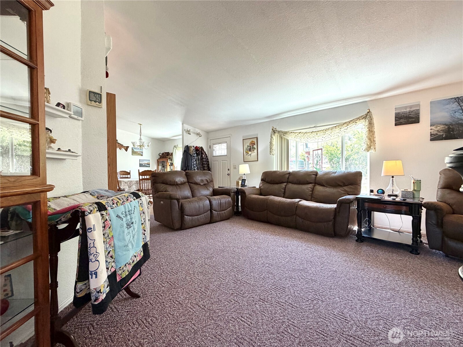 1024 Old Hwy 97 , Brewster, WA 98812