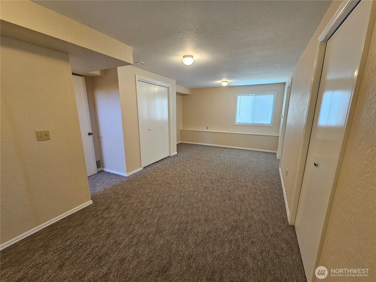 1426 W 4th Street , Port Angeles, WA 98363