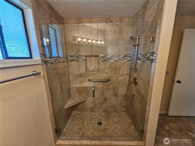 1426 W 4th Street , Port Angeles, WA 98363 - Photo 8