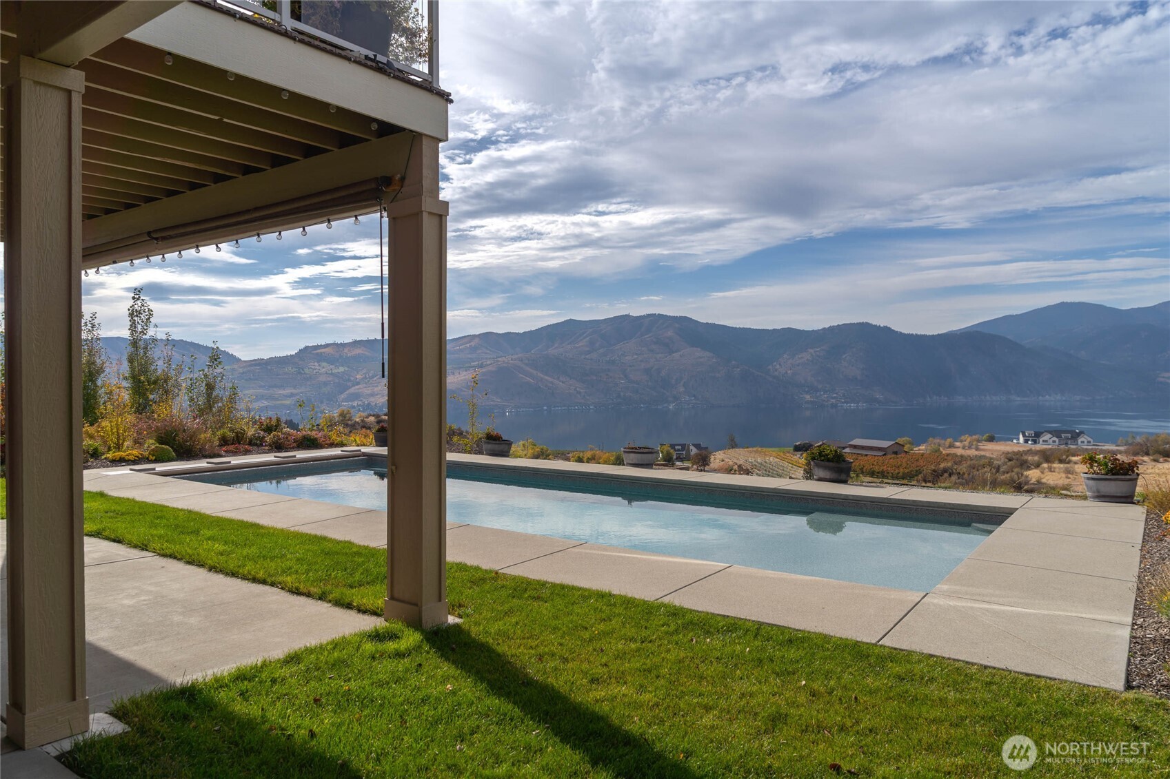 357 Lakayuse Road , Manson, WA 98831