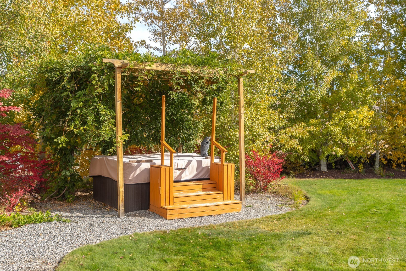 357 Lakayuse Road , Manson, WA 98831