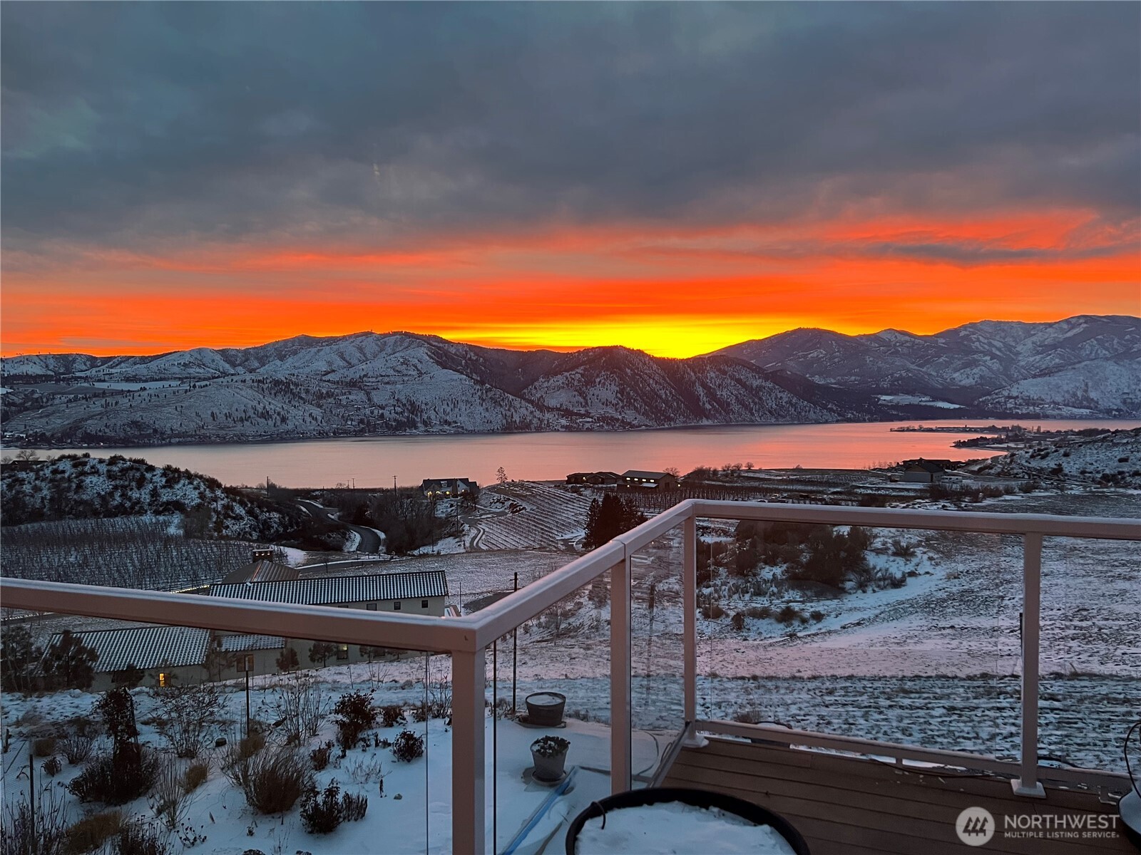 357 Lakayuse Road , Manson, WA 98831