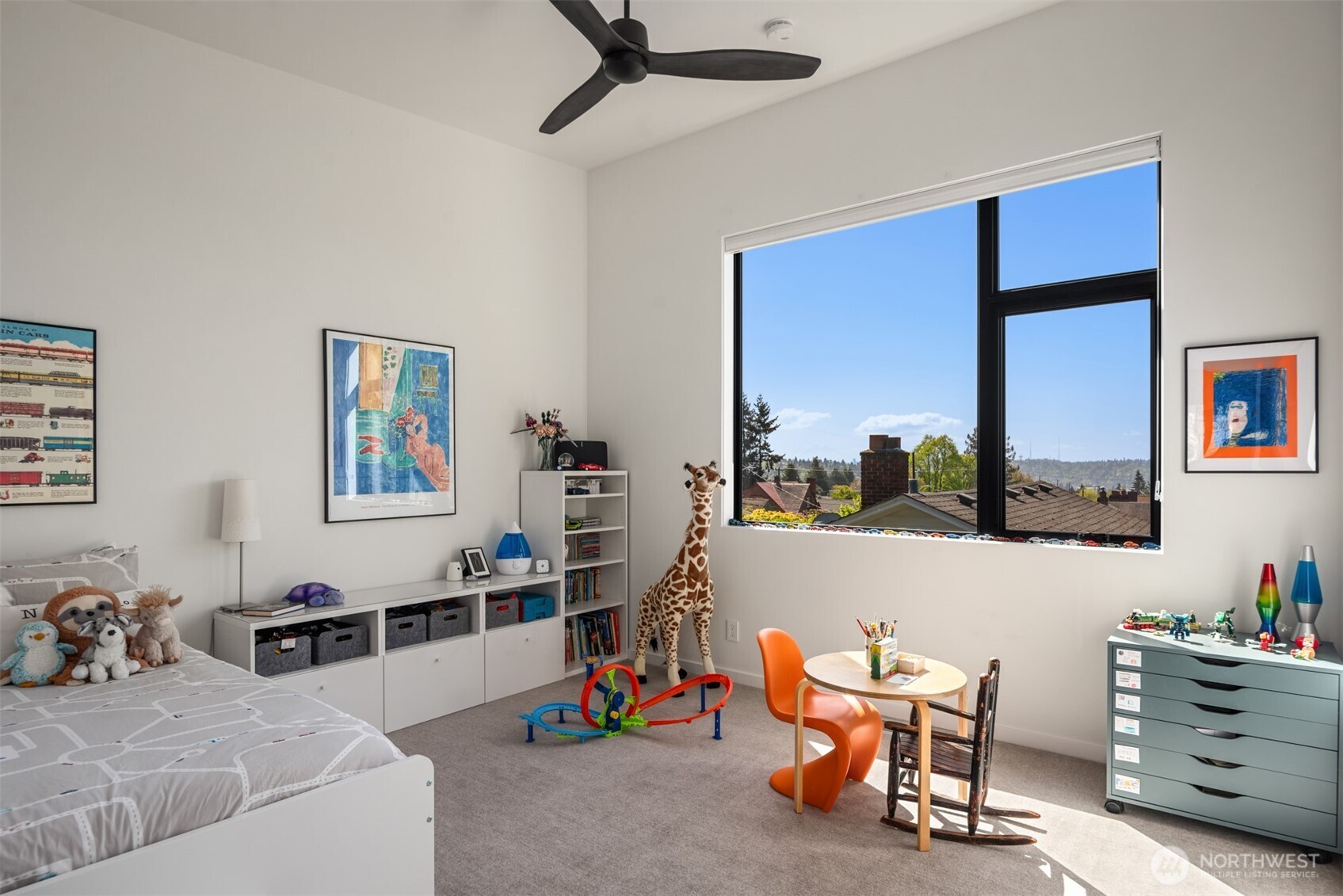 7337 10th Avenue NW, Seattle, WA 98117