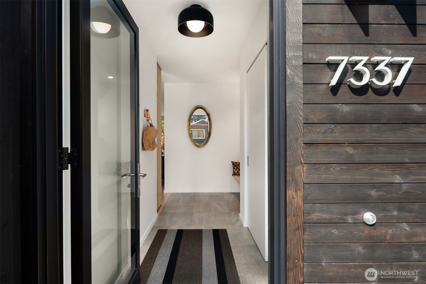 7337 10th Avenue NW, Seattle, WA 98117