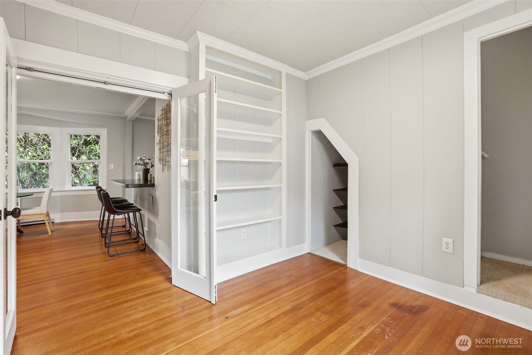 9732 59th Avenue S, Seattle, WA 98118