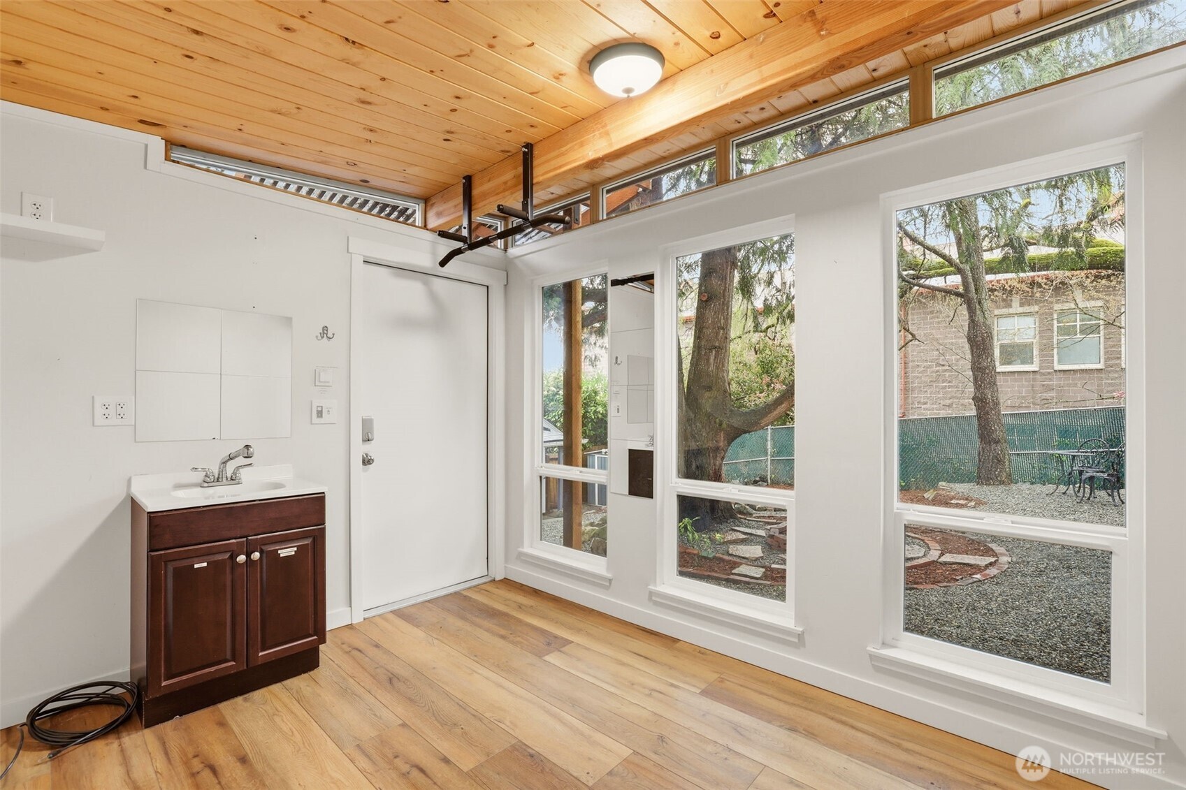 9732 59th Avenue S, Seattle, WA 98118