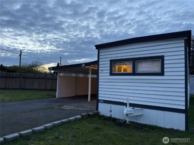 159 136th Street S #13, Tacoma, WA 98444 - Photo 3