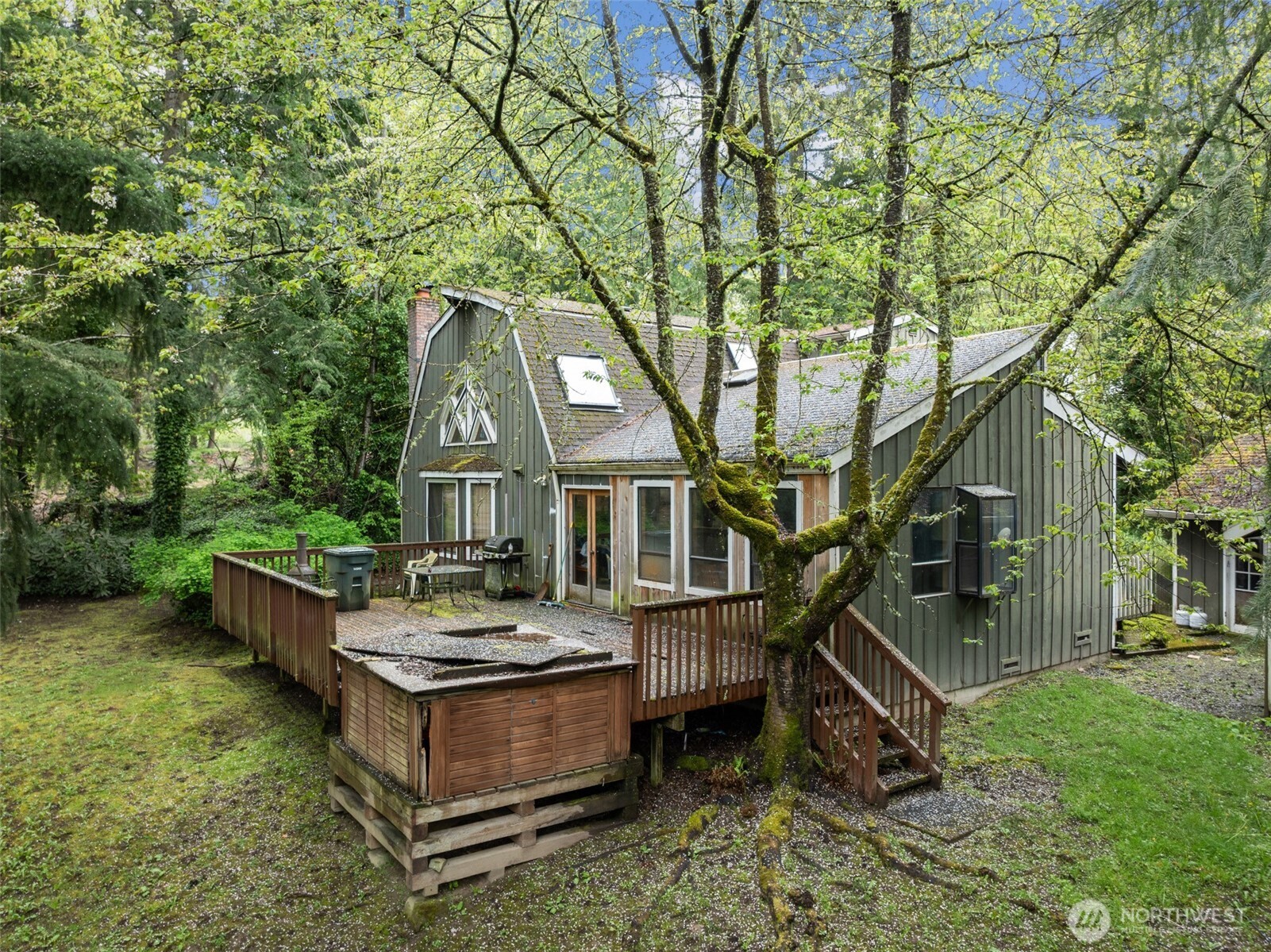611 208th Avenue SE, Sammamish, WA 98074