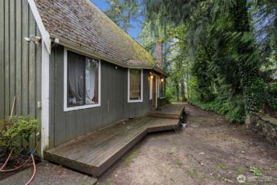 611 208th Avenue SE, Sammamish, WA 98074 - Photo 9
