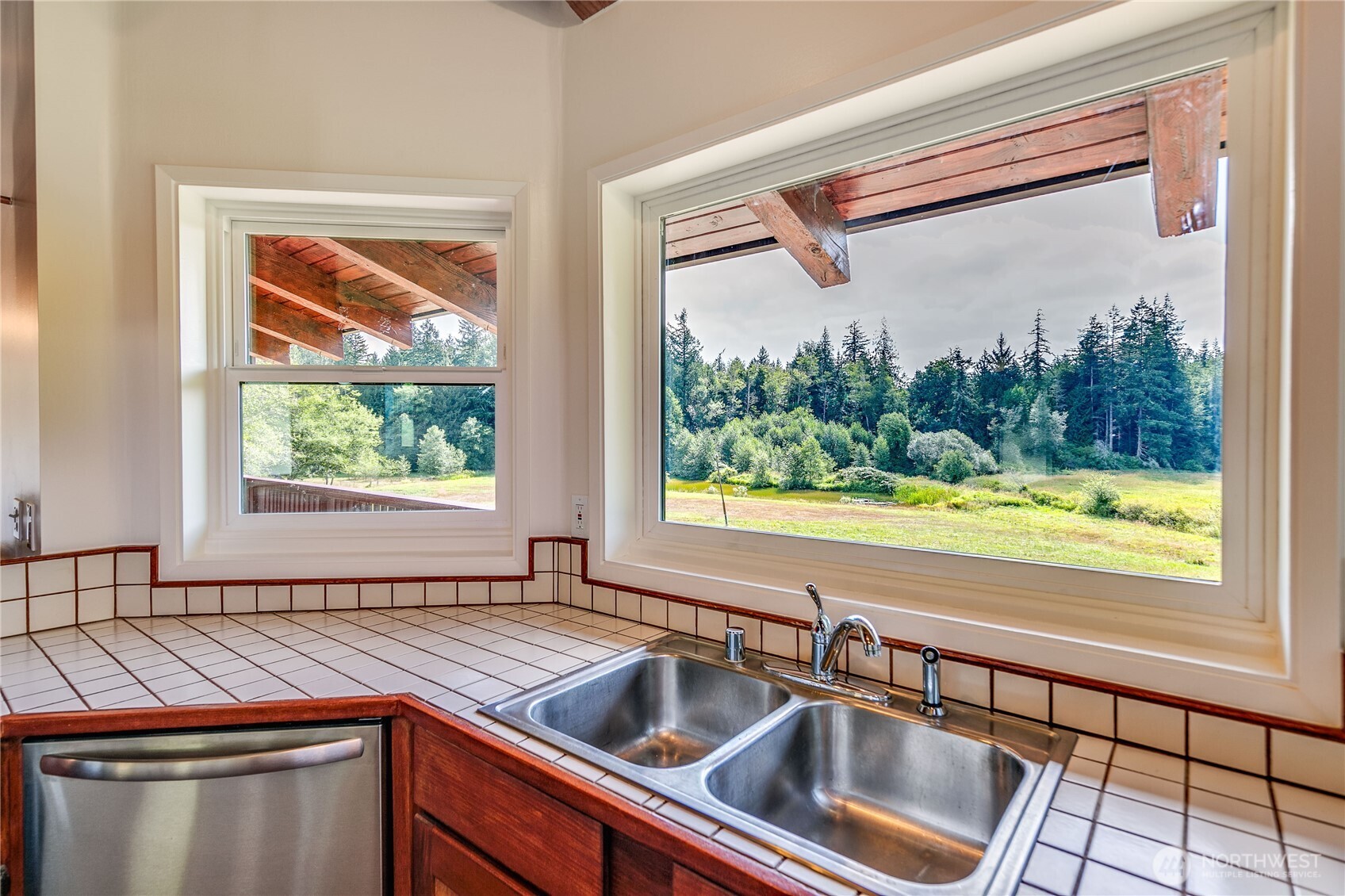 2801 West Valley Road , Chimacum, WA 98325