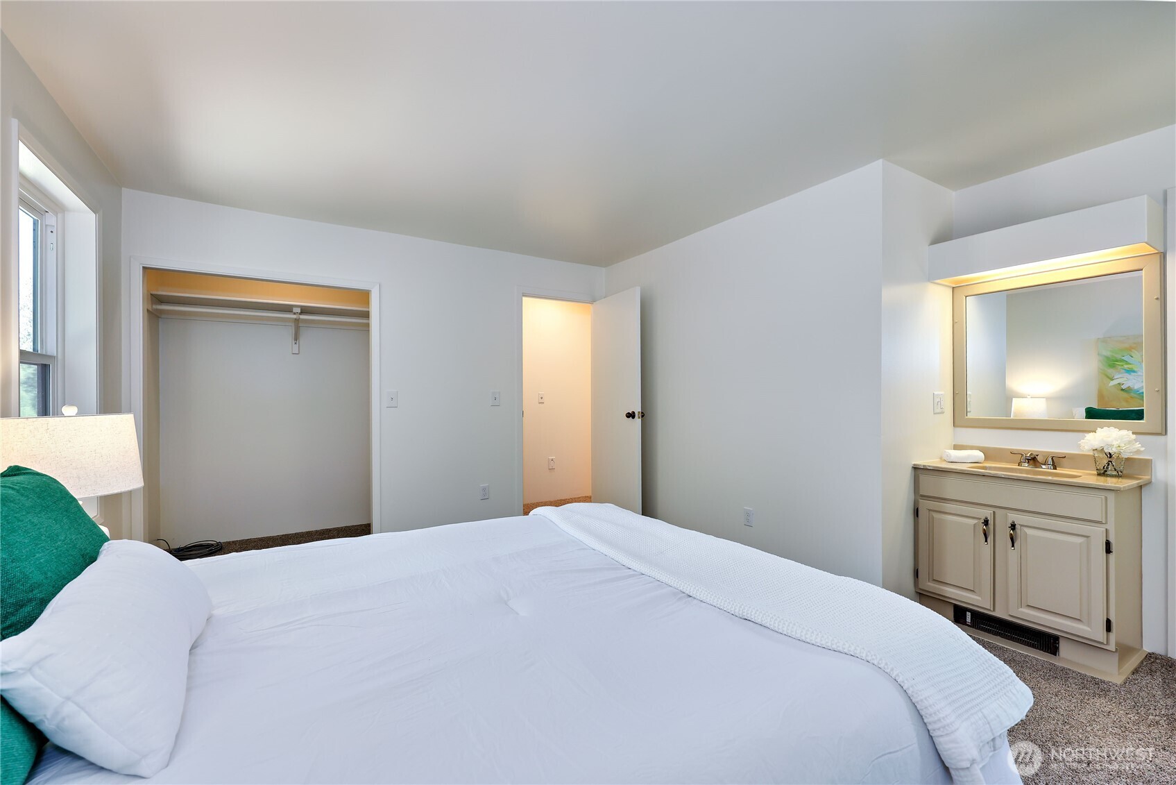 2801 West Valley Road , Chimacum, WA 98325