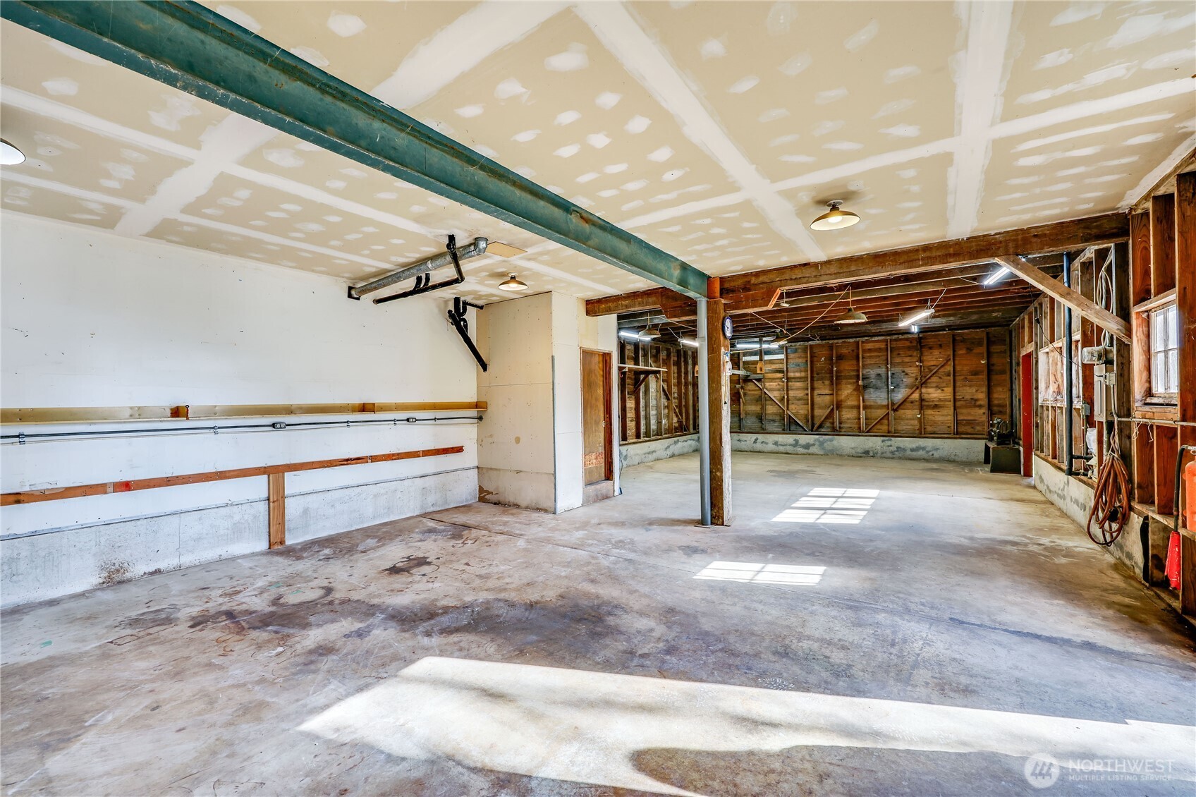 2801 West Valley Road , Chimacum, WA 98325
