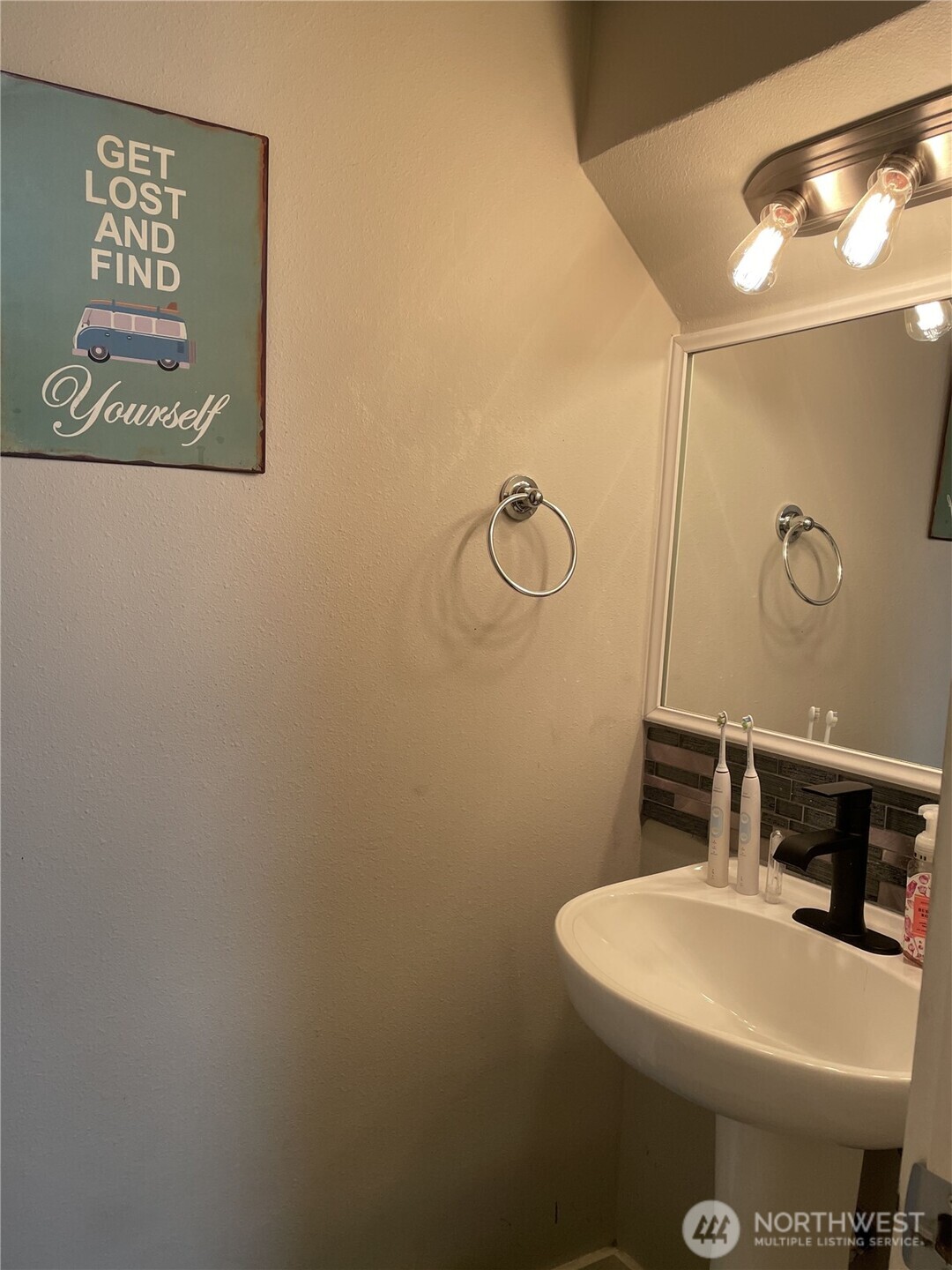 42826 RE Undisclosed , Redmond, WA 98052