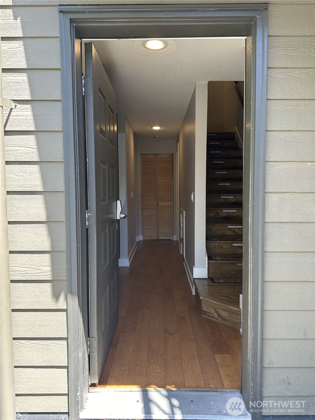 42826 RE Undisclosed , Redmond, WA 98052