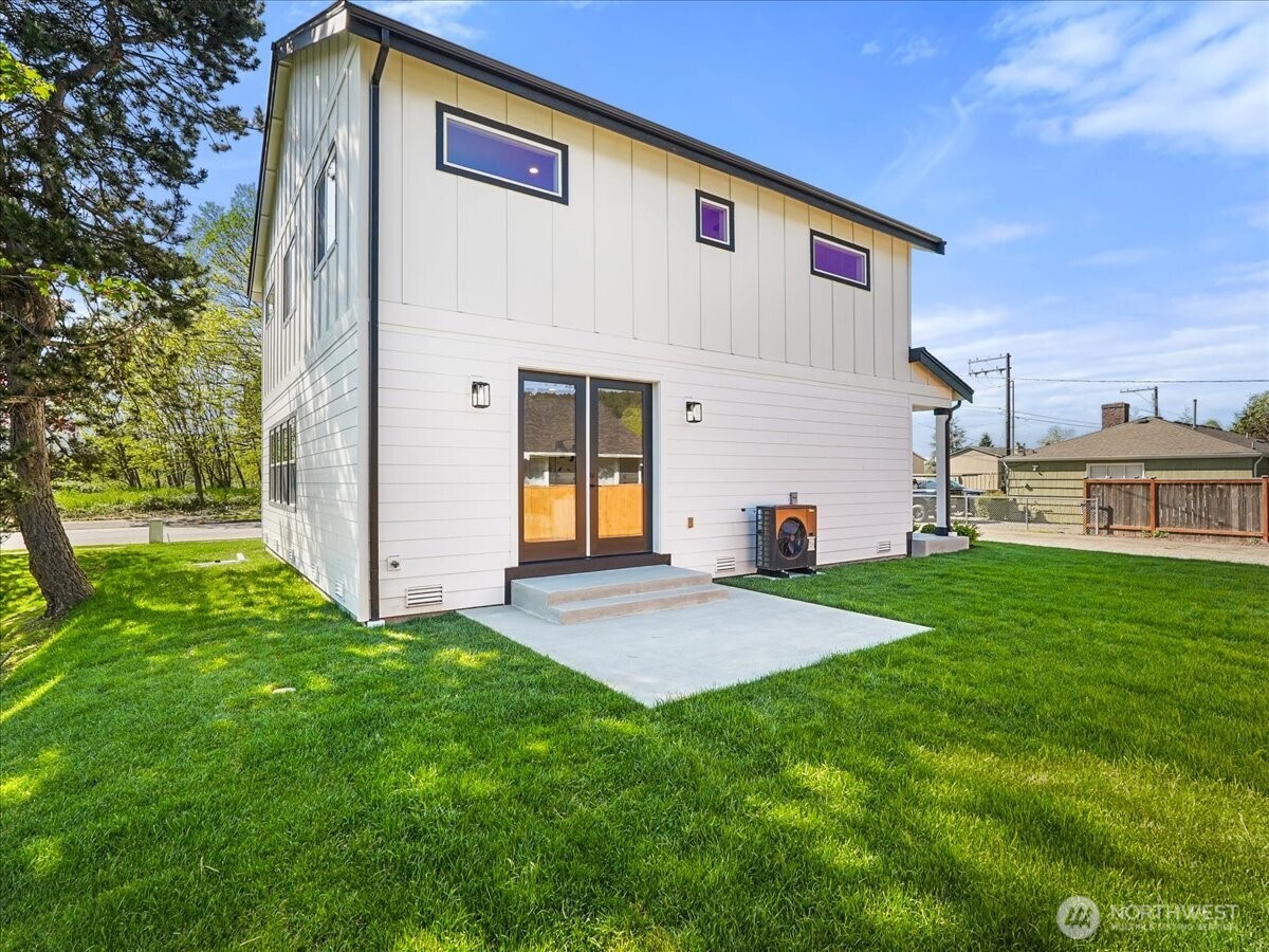 5701 Parker Road E, Sumner, WA 98390