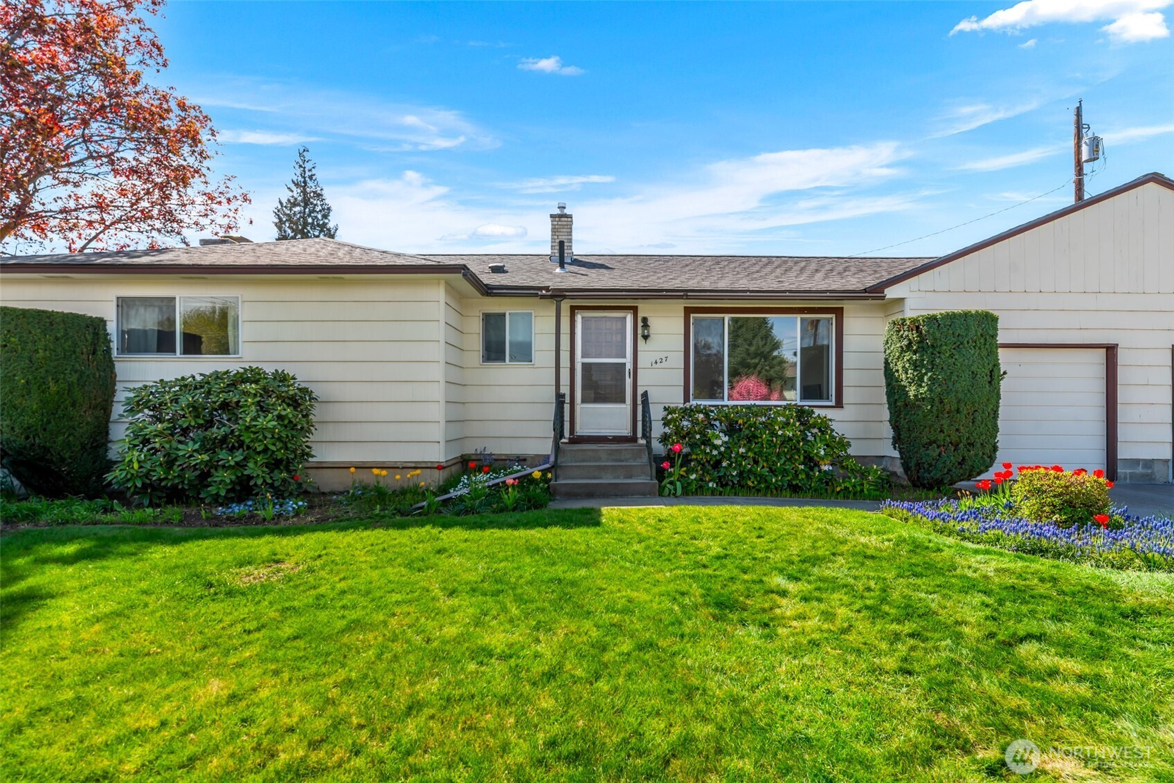 1427 2nd Street , Wenatchee, WA 98801