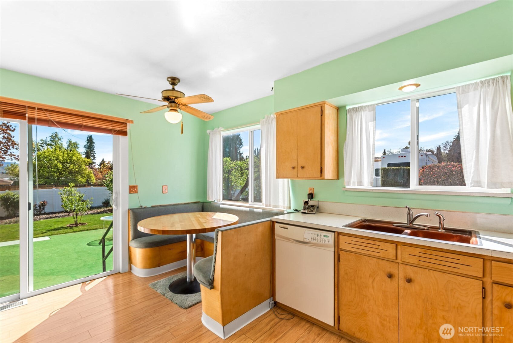 1427 2nd Street , Wenatchee, WA 98801