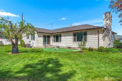 1427 2nd Street , Wenatchee, WA 98801 - Photo 4