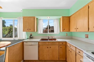1427 2nd Street , Wenatchee, WA 98801 - Photo 10