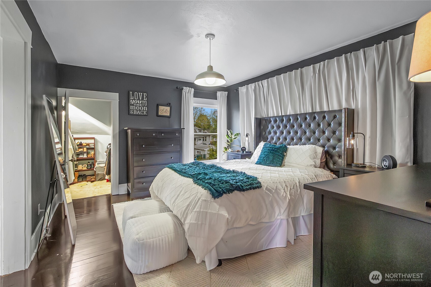 926 S Ainsworth Avenue , Tacoma, WA 98405-3349
