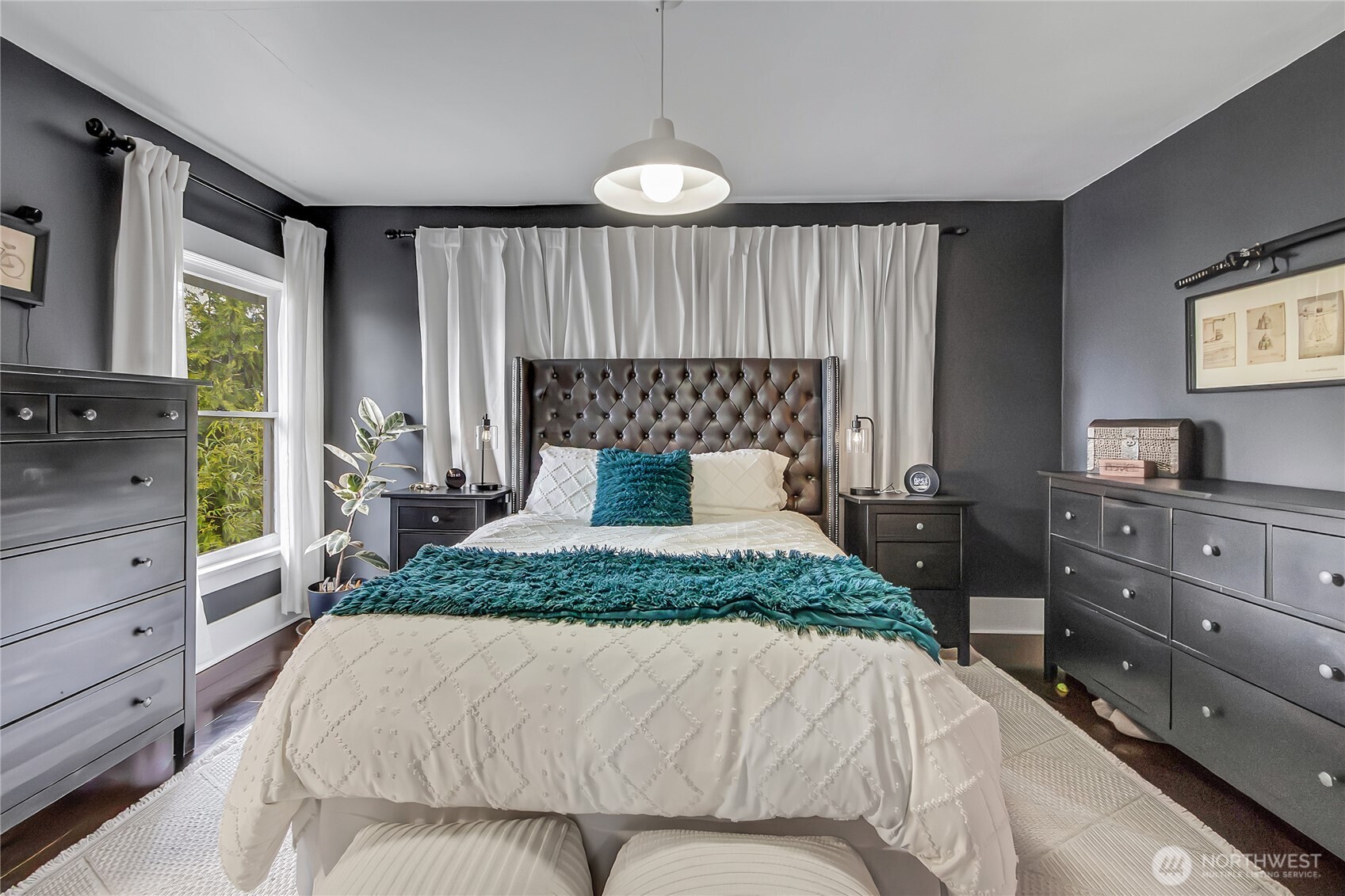 926 S Ainsworth Avenue , Tacoma, WA 98405-3349