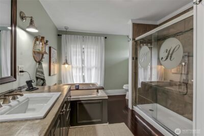 926 S Ainsworth Avenue , Tacoma, WA 98405-3349 - Photo 18