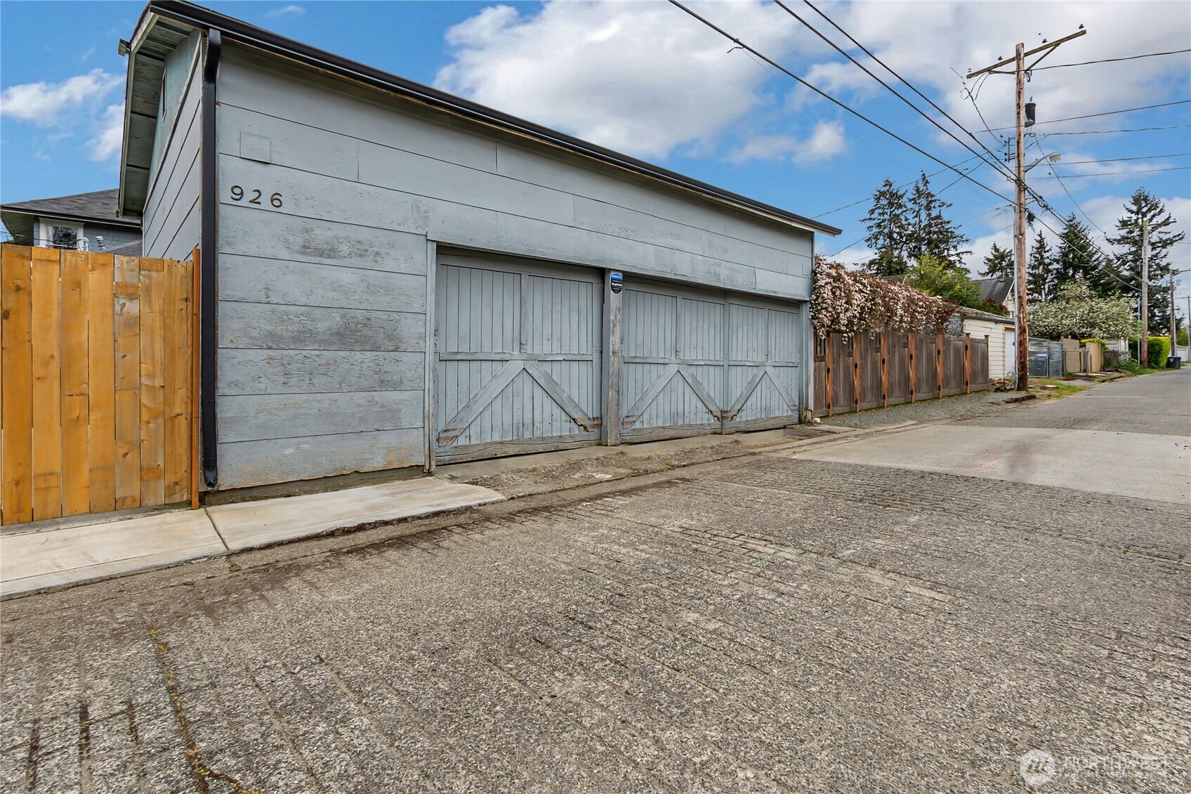 926 S Ainsworth Avenue , Tacoma, WA 98405-3349