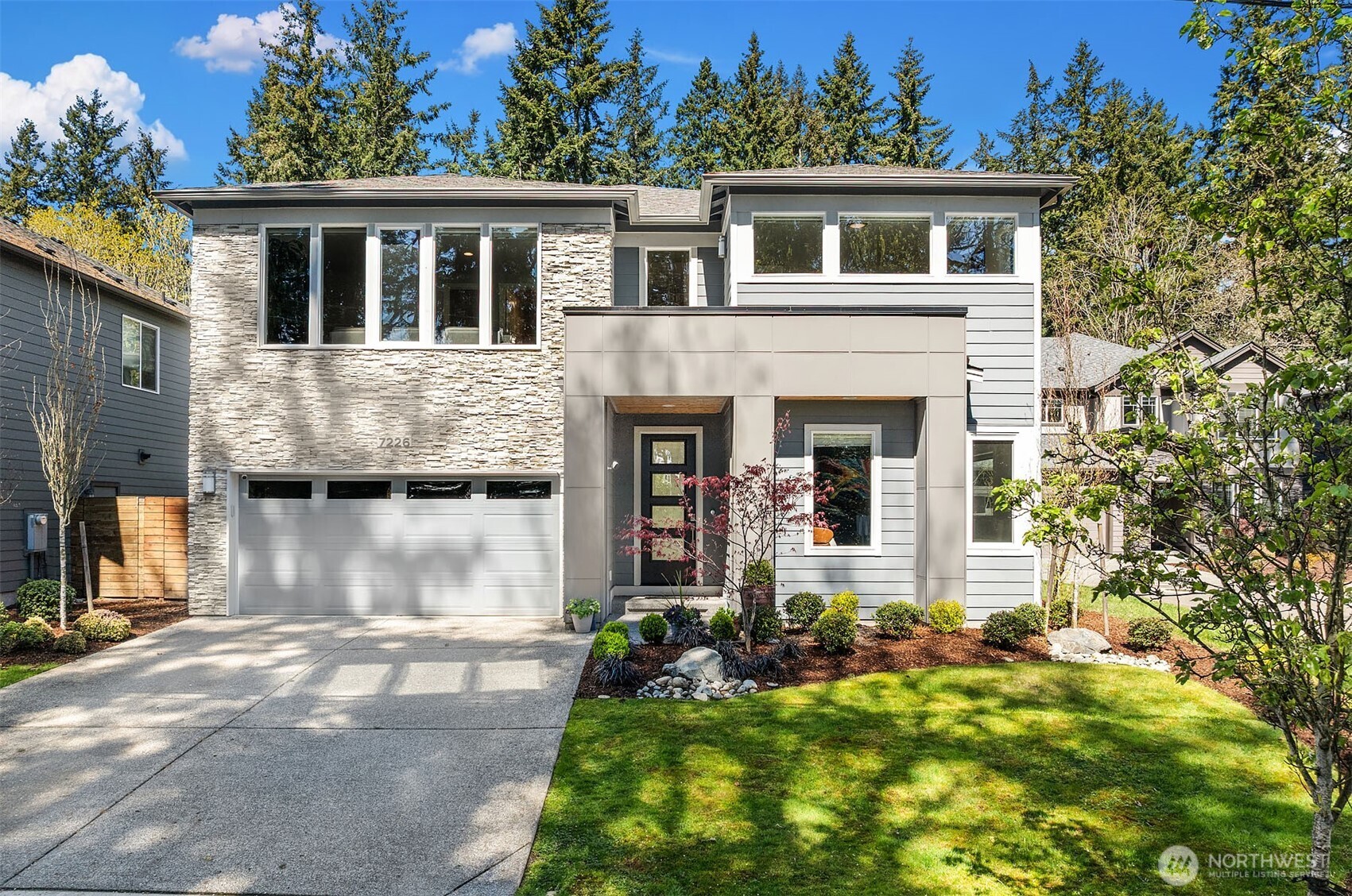7226 NE 129th Street , Kirkland, WA 98034