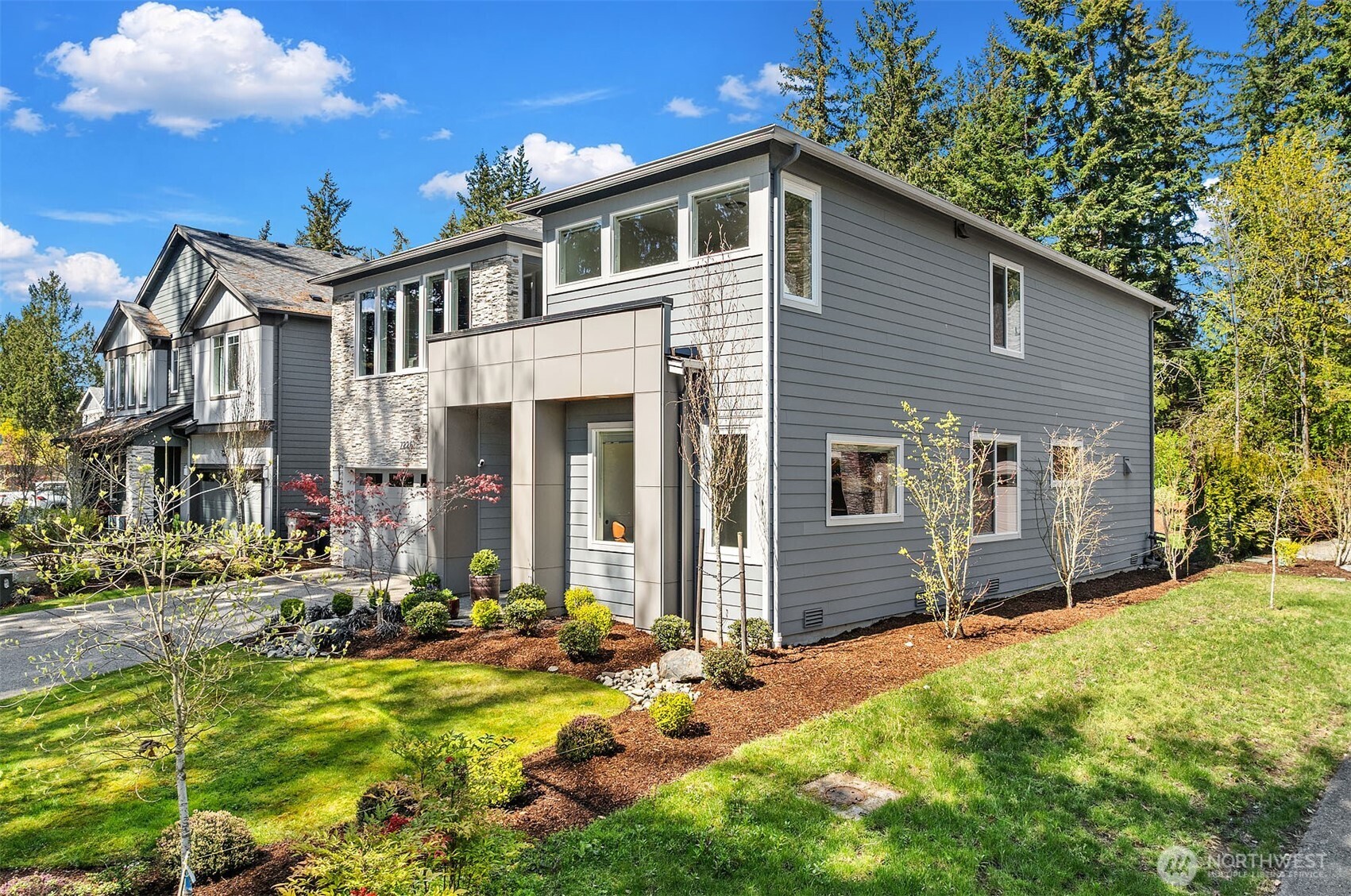 7226 NE 129th Street , Kirkland, WA 98034