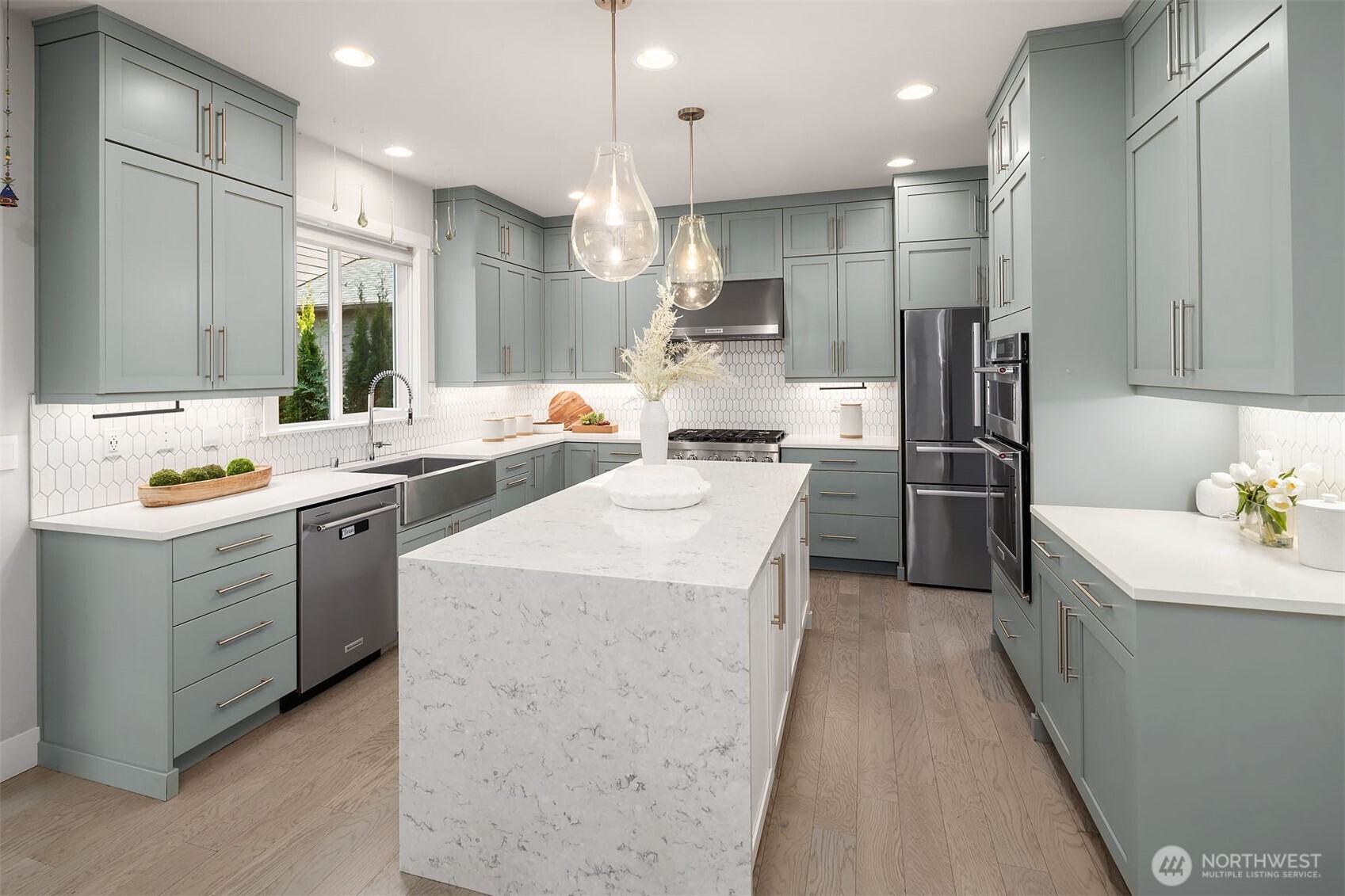 7226 NE 129th Street , Kirkland, WA 98034