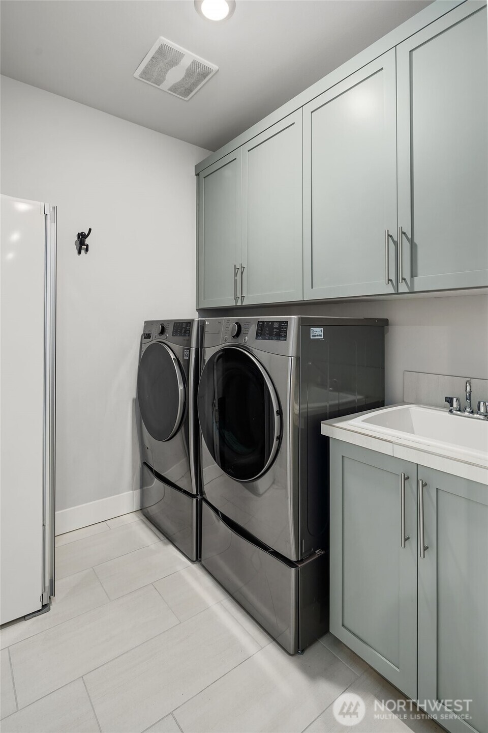 7226 NE 129th Street , Kirkland, WA 98034