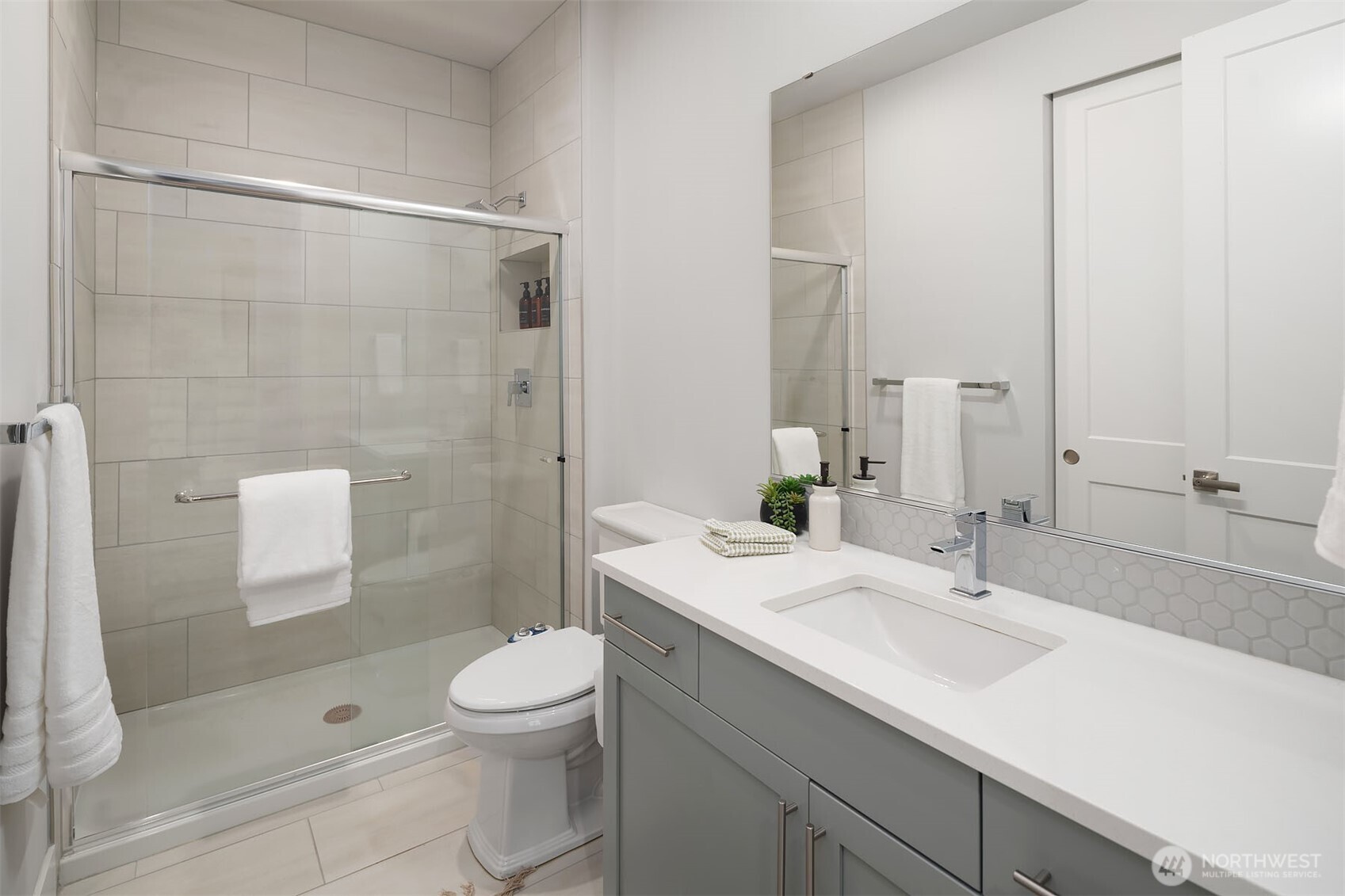 7226 NE 129th Street , Kirkland, WA 98034
