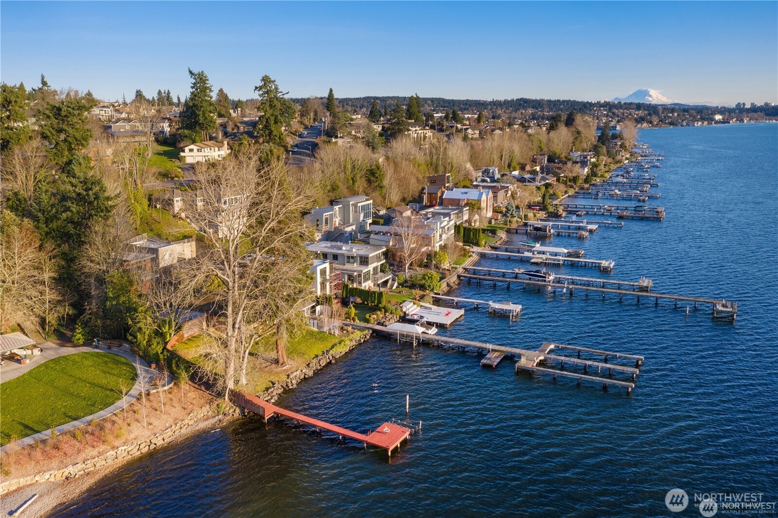 557 5th Avenue W, Kirkland, WA 98033