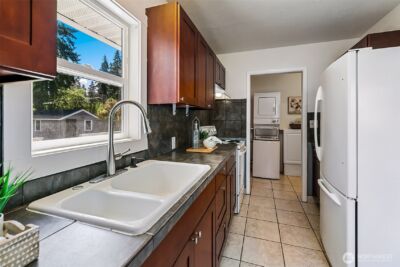 2609 NE 145th Street , Seattle, WA 98155 - Photo 8