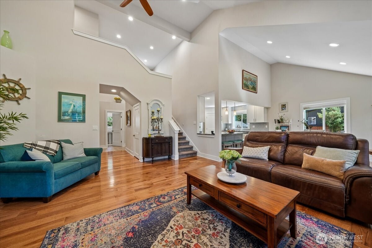 10804 Pioneer Drive , Anderson Island, WA 98303