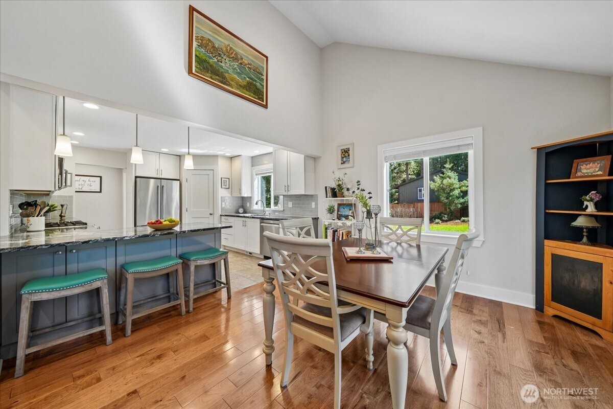 10804 Pioneer Drive , Anderson Island, WA 98303