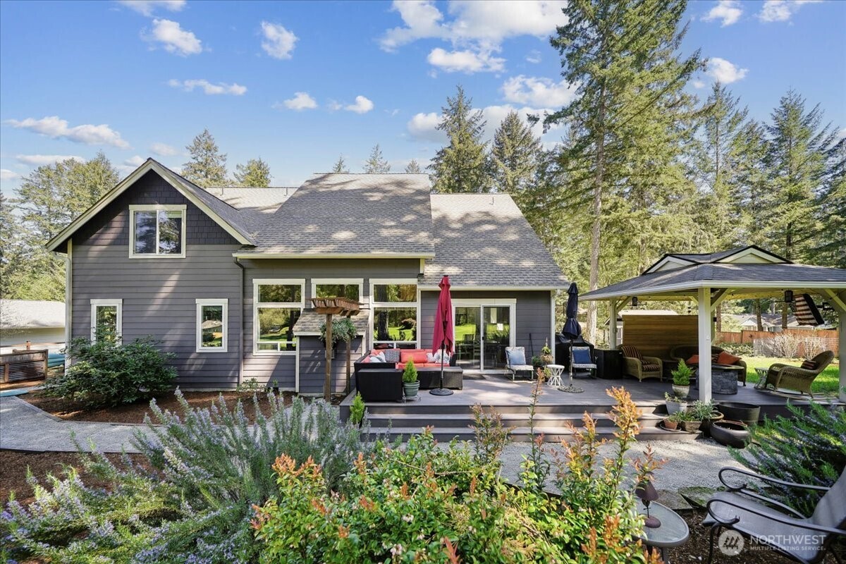 10804 Pioneer Drive , Anderson Island, WA 98303