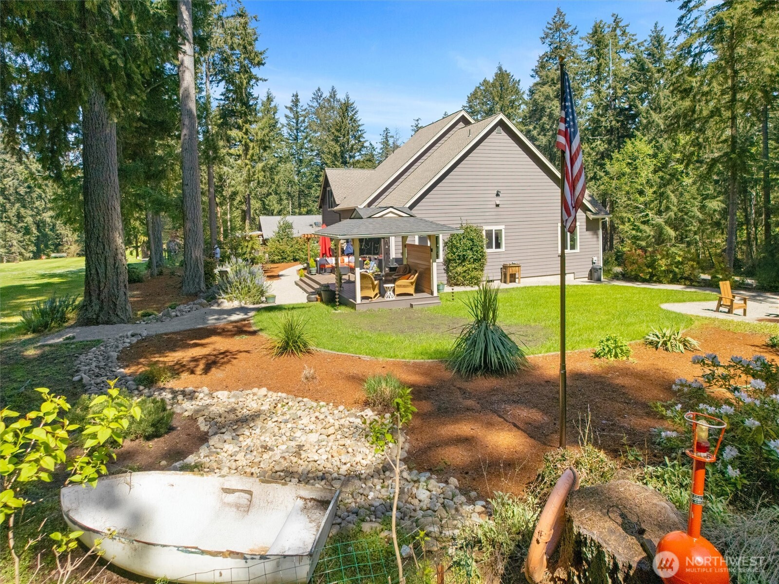 10804 Pioneer Drive , Anderson Island, WA 98303