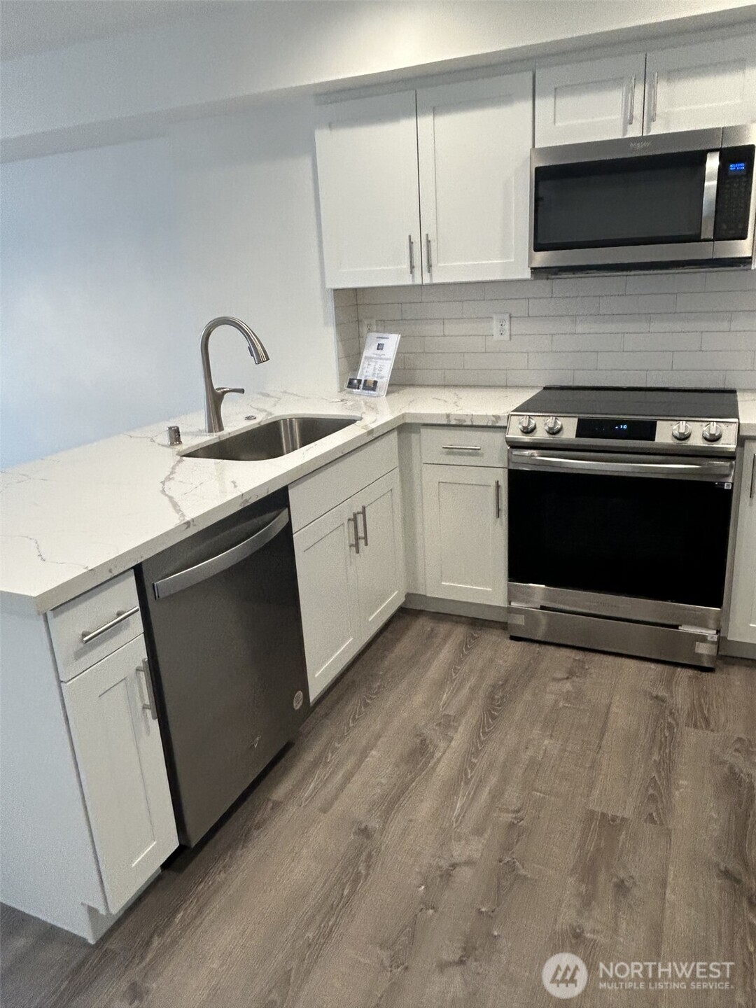 13243 Ambaum Boulevard SW #C, Burien, WA 98146-3158