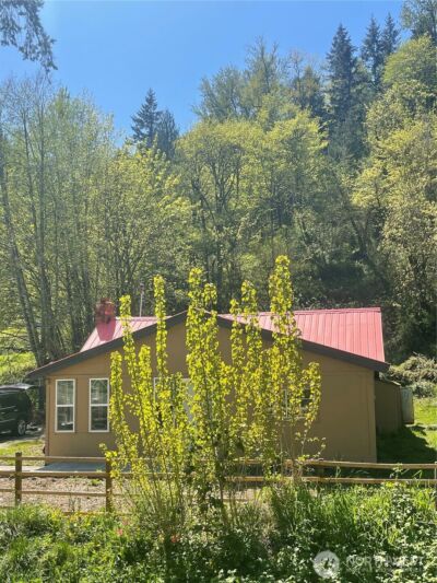 19029 Renton-Maple Valley Road SE, Maple Valley, WA 98038 - Photo 2