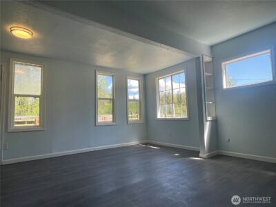 19029 Renton-Maple Valley Road SE, Maple Valley, WA 98038 - Photo 4