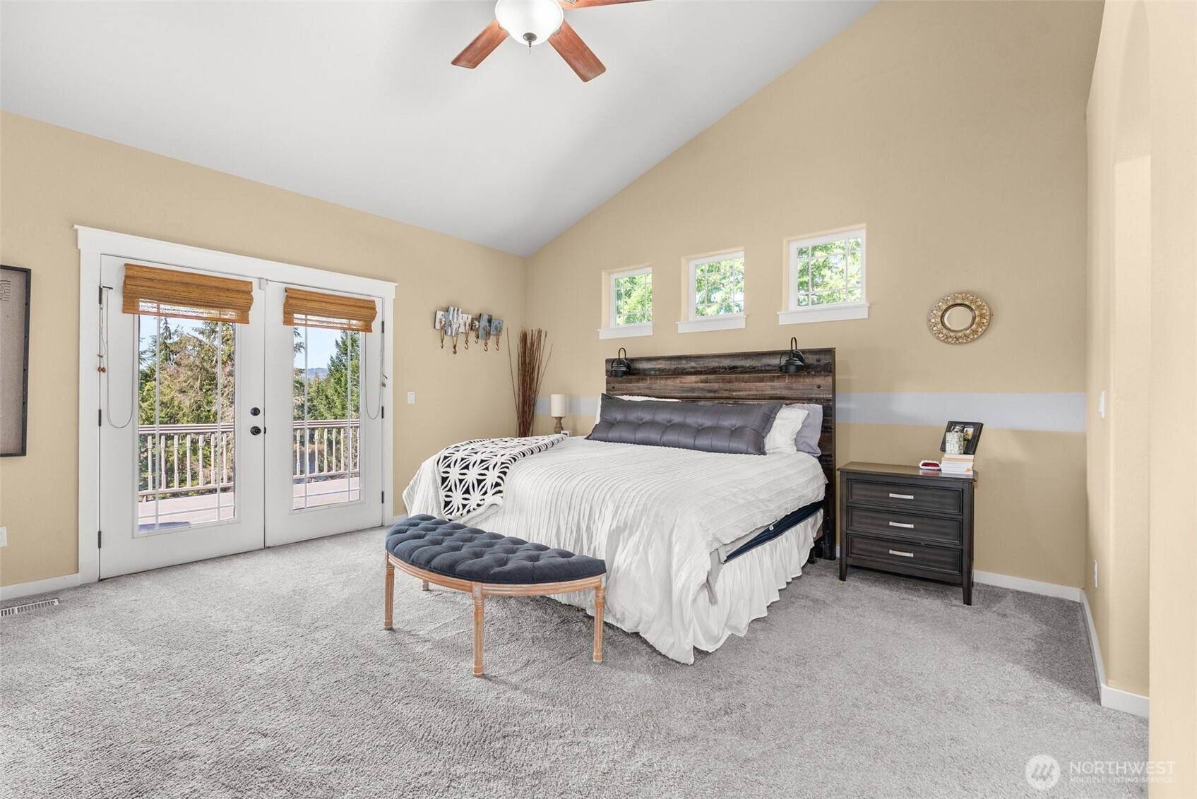 341 W Reeves Hill Drive , Shelton, WA 98584