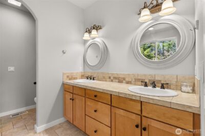 341 W Reeves Hill Drive , Shelton, WA 98584 - Photo 18