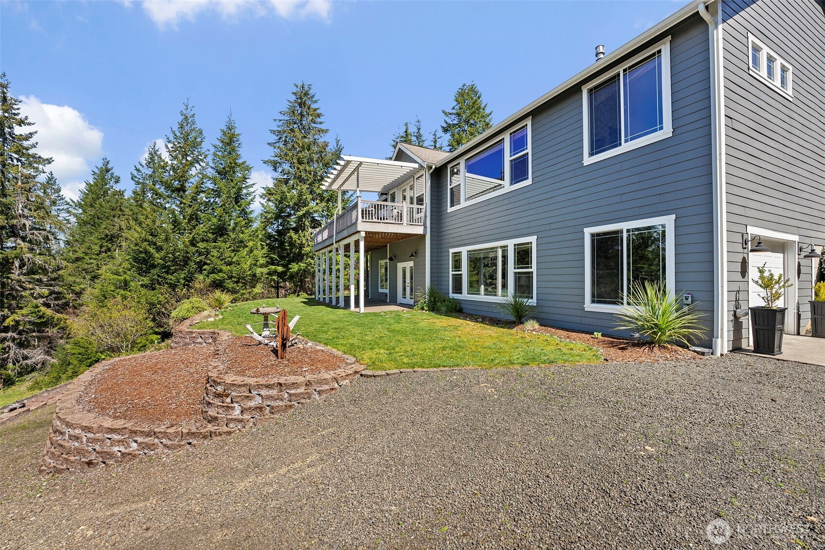 341 W Reeves Hill Drive , Shelton, WA 98584