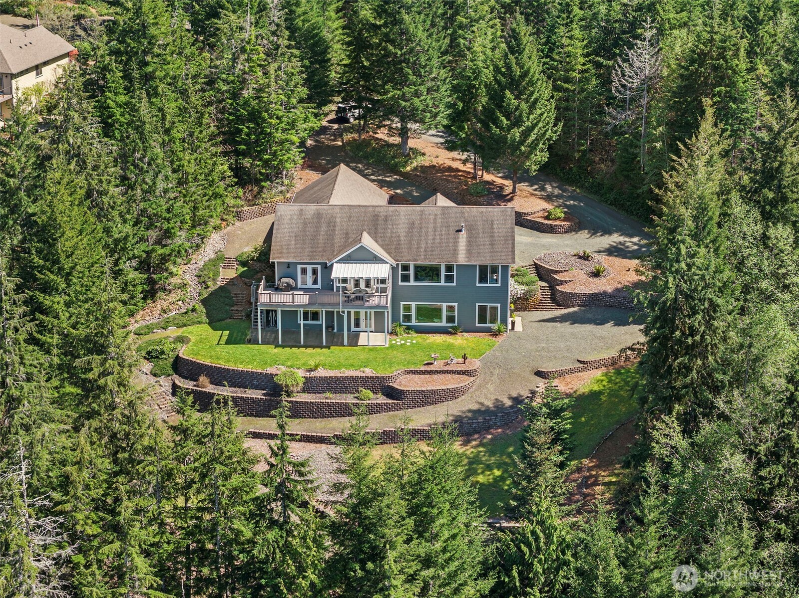 341 W Reeves Hill Drive , Shelton, WA 98584
