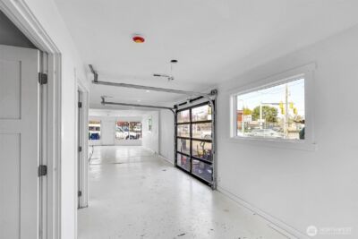 9808 17th Avenue SW, Seattle, WA 98106 - Photo 8