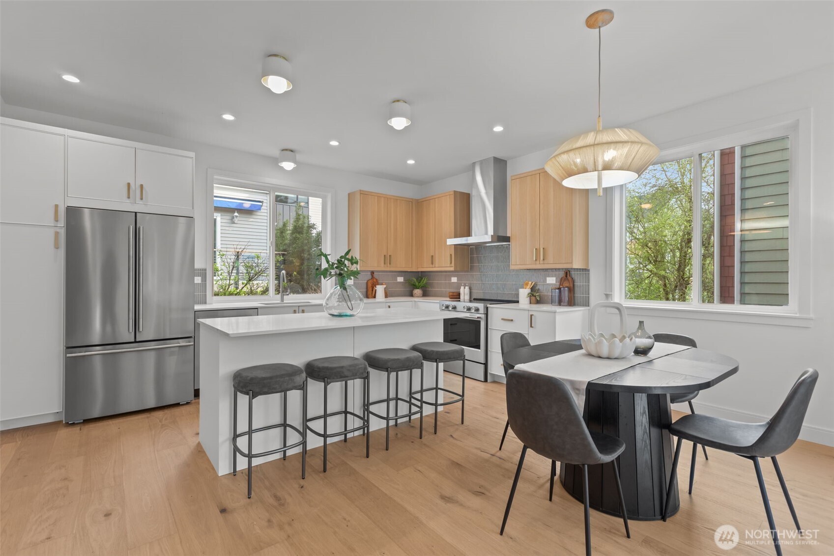2220 A NW 62nd Street , Seattle, WA 98107